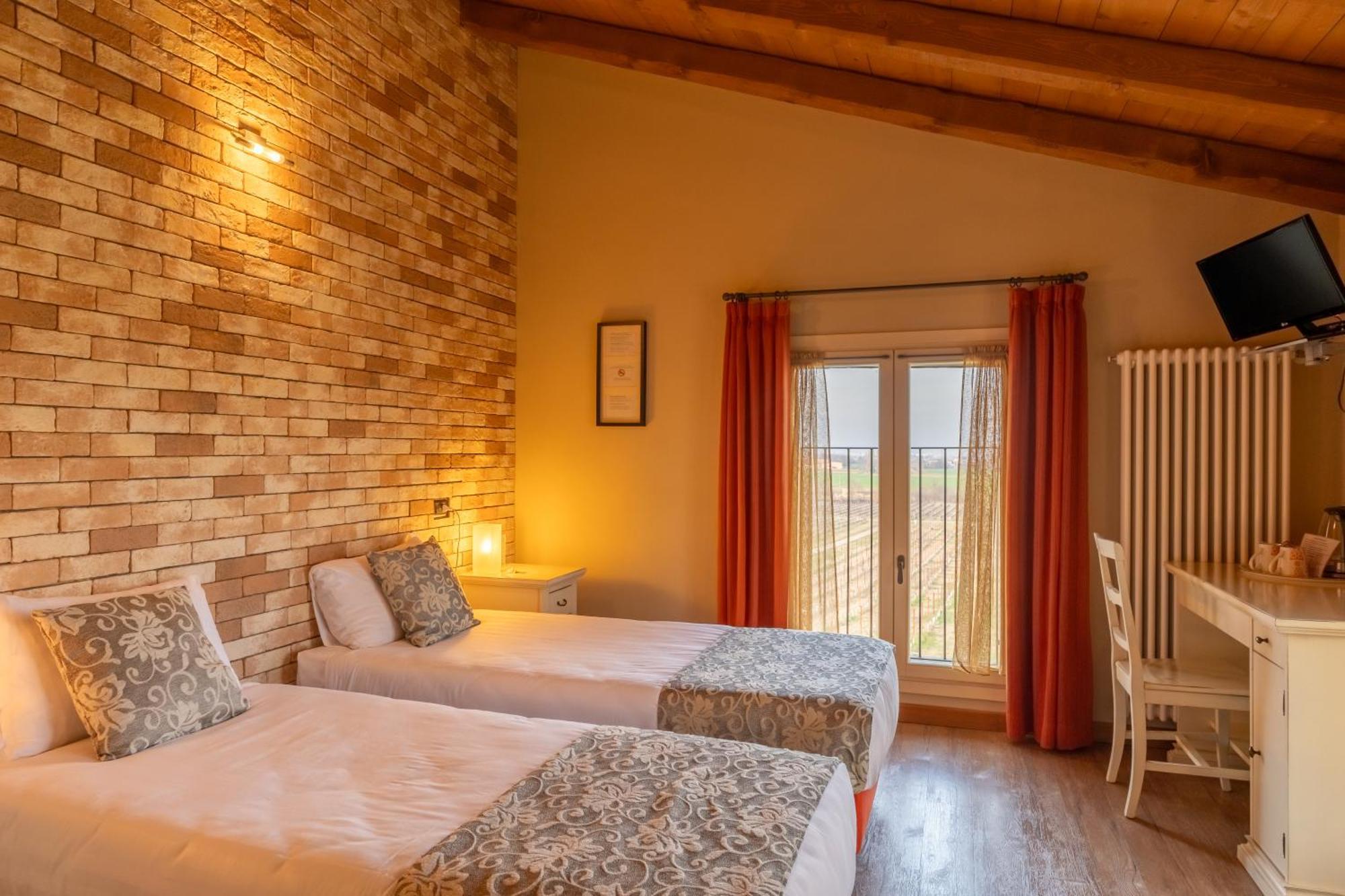 Agriturismo La Razza Reggio Emilia Exterior photo